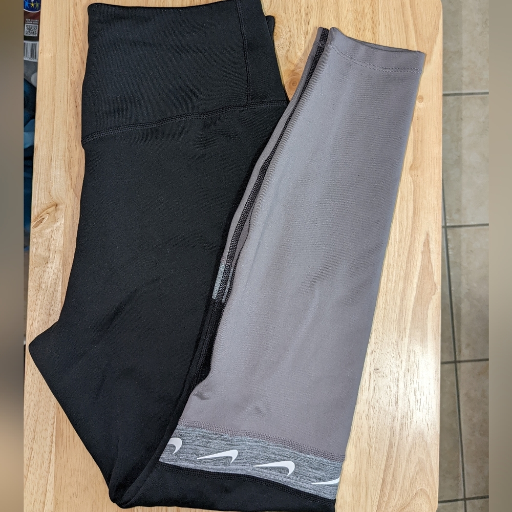 Nike dry fit leggings Medium
